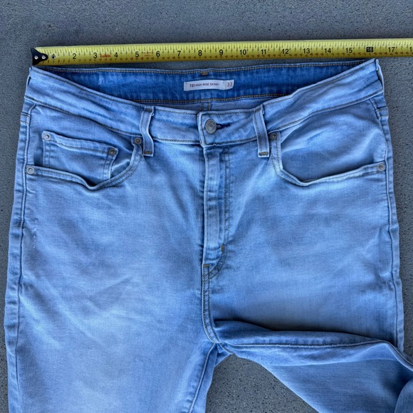Levi's 721 High Rise Skinny Jeans Women 33 Light Wash Blue Denim - Picture 6 of 8